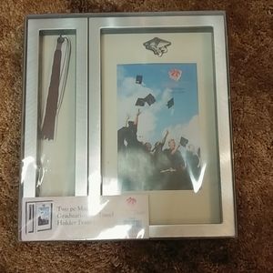 2-pc Magnetic Graduation & Tassel Holder Frame